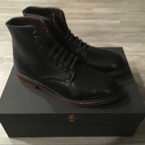 Allen Edmonds Higgins Mill boot 11us EEEw Black
